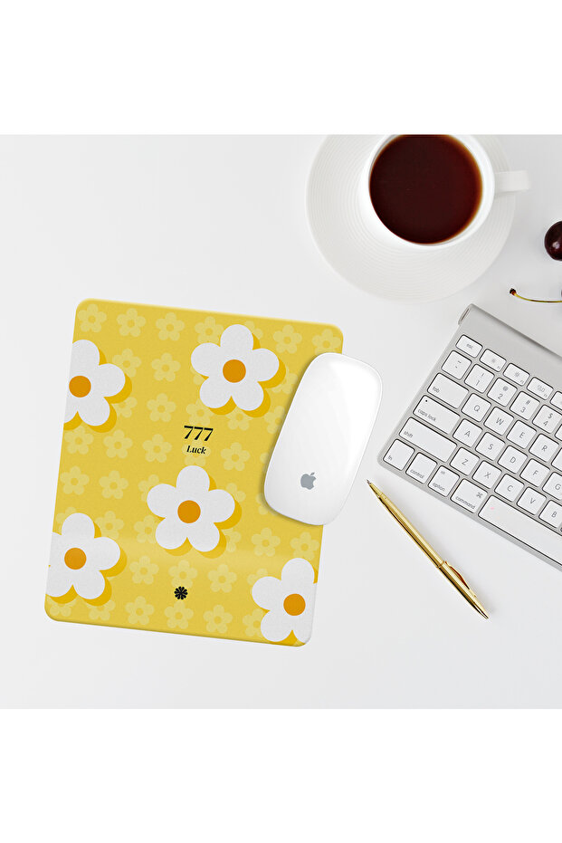 777 لوحة ماوس مستطيلة بتصميم Luck Luck مع دعم للمعصم - 1
