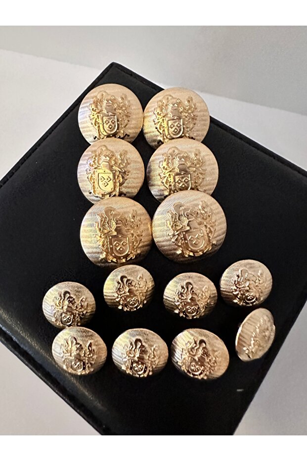 طقم أزرار بتفاصيل شعار بليزر - 2