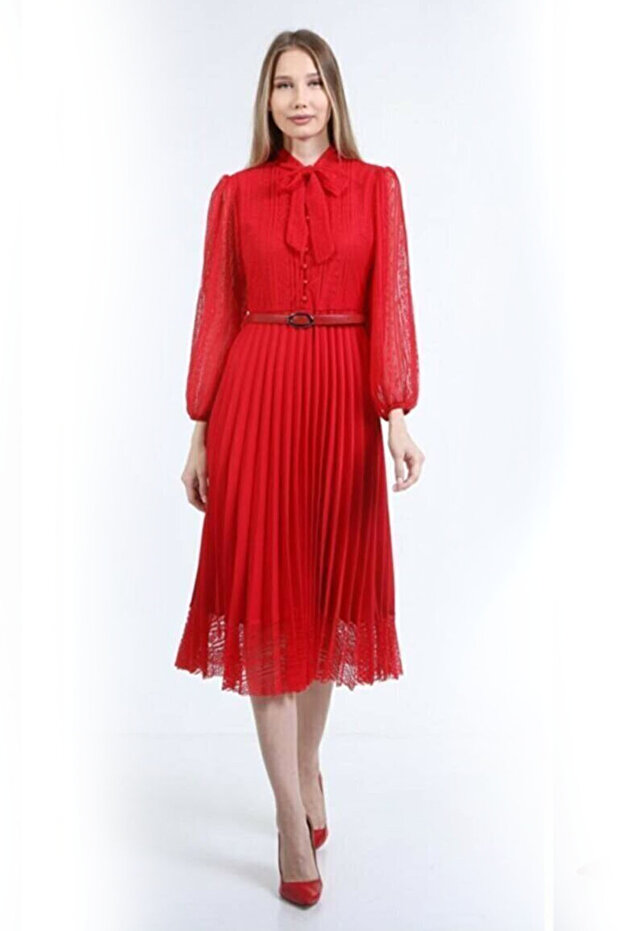 Red Halter Neck French Guipure Pleated Evening Dress
