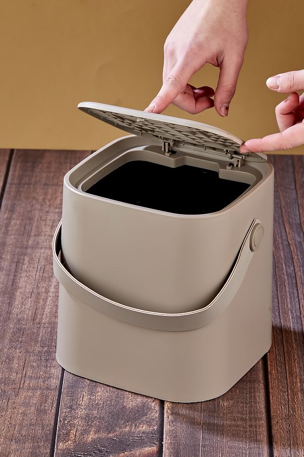 Yeni Nesil Akıllı Kapak Deri Kulplu Tezgah Üstü Mutfak Çöp Kovası 4 Litre - 7