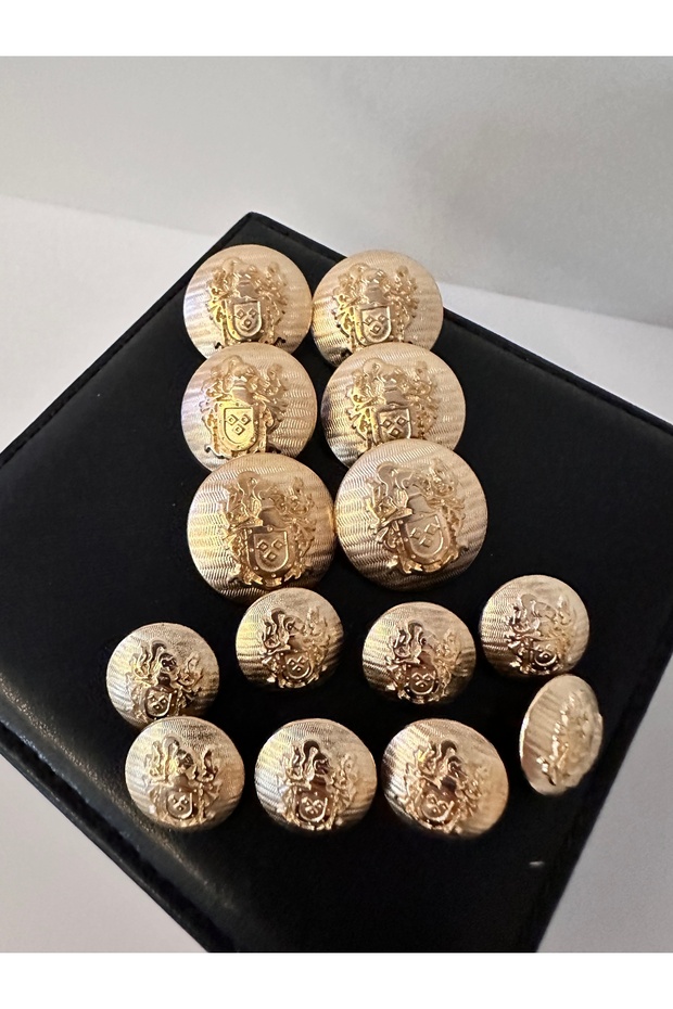 طقم أزرار بتفاصيل شعار بليزر - 1