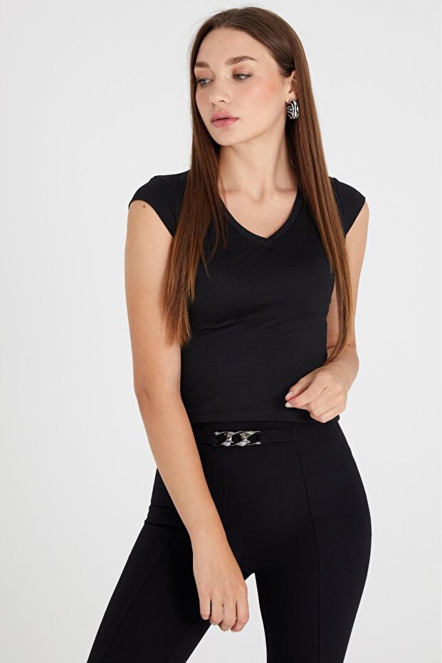 SİYAH BASİC TİŞÖRT - 2