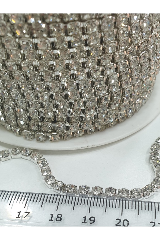 Stoned Strip - Ss16 (3mm) Silver Case - (4 METERS)