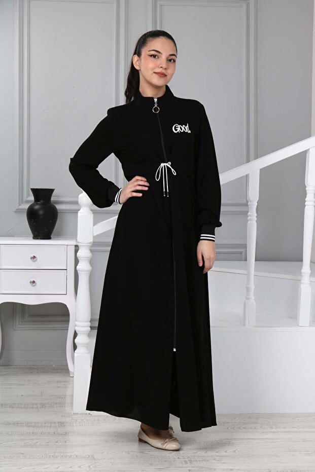 Girl's Tunnel Belted Cap & Abaya with Elastic Sleeves