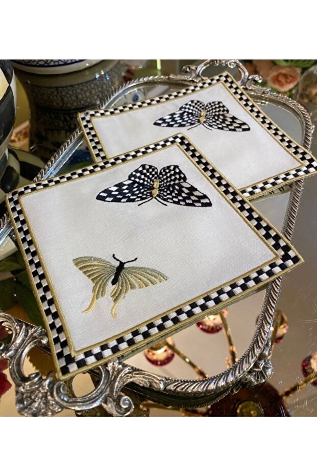 منديل عرض الكوكتيل المطرز بنمط الفراشة