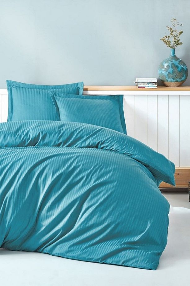 Elegant Stripe Turkuaz Saten Çift Kişilik Nevresim Takımı - 1