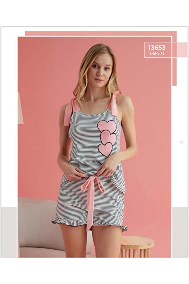 13653 VYŠÍVANÉ ŠORTKY - 1