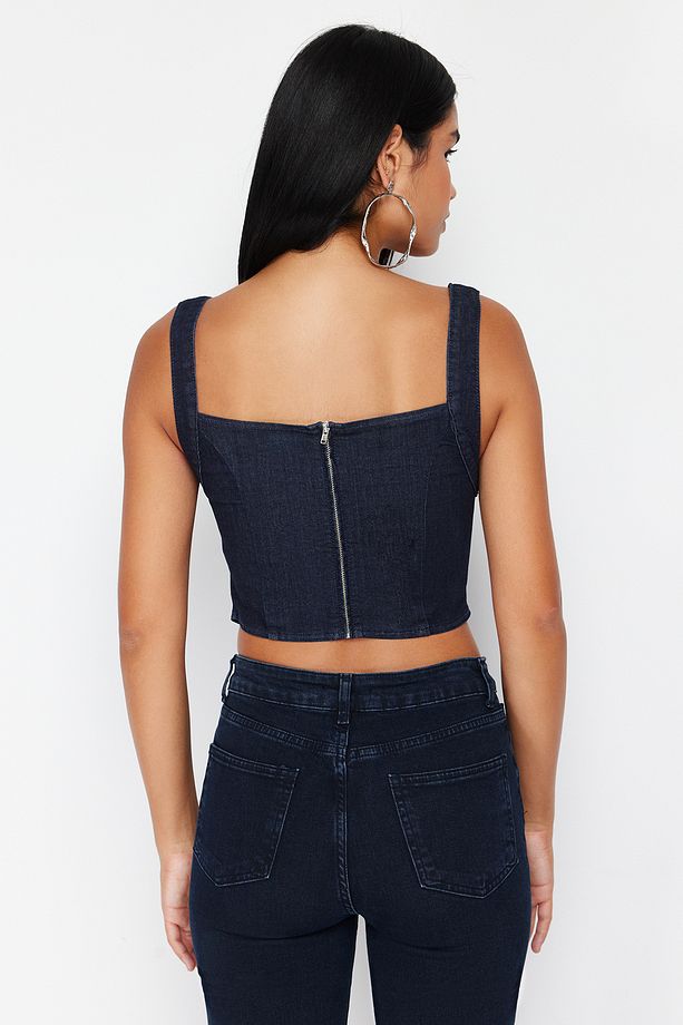 Koyu Mavi Dantel Yaka Detaylı Askılı Denim Crop Büstiyer TWOSS24BS00010 - 6