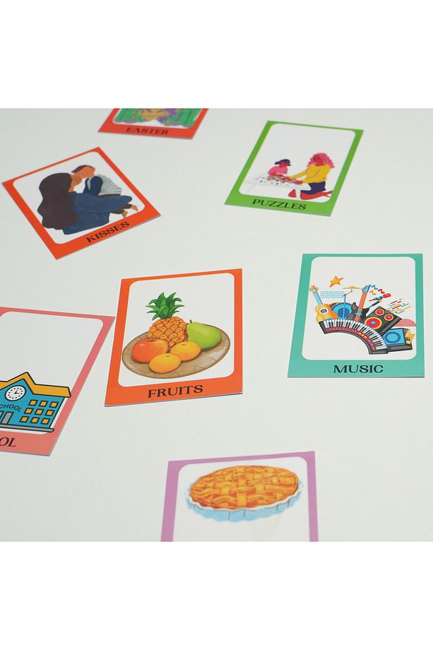 THINGS THAT MAKE ME HAPPY FLASHCARD: Memory And Matching Game - 9