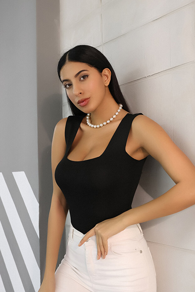 U Collar Thick Strap Basic Summer Knitwear Undershirt - 1