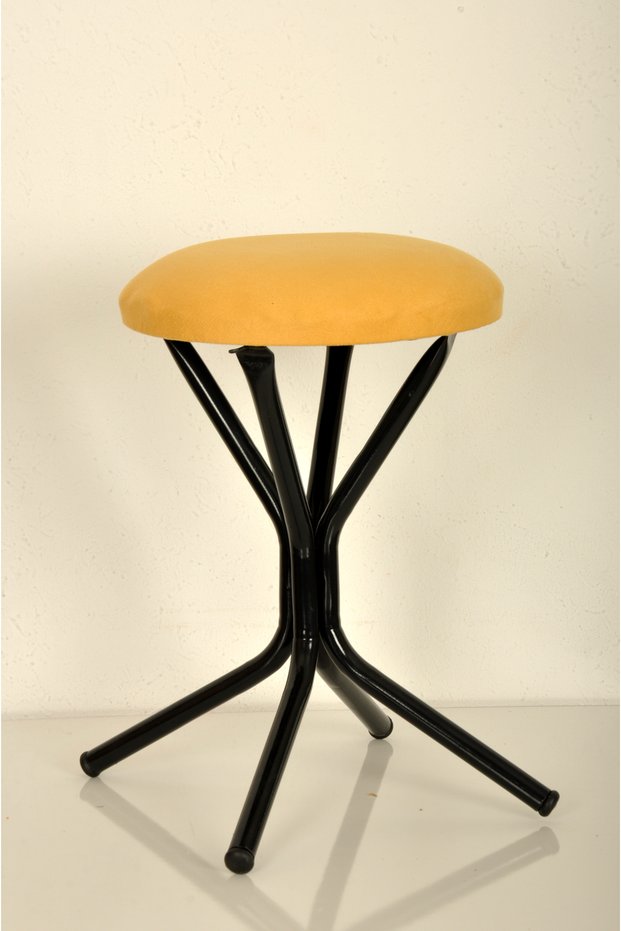 Black Trophy Stool (1 Pc)