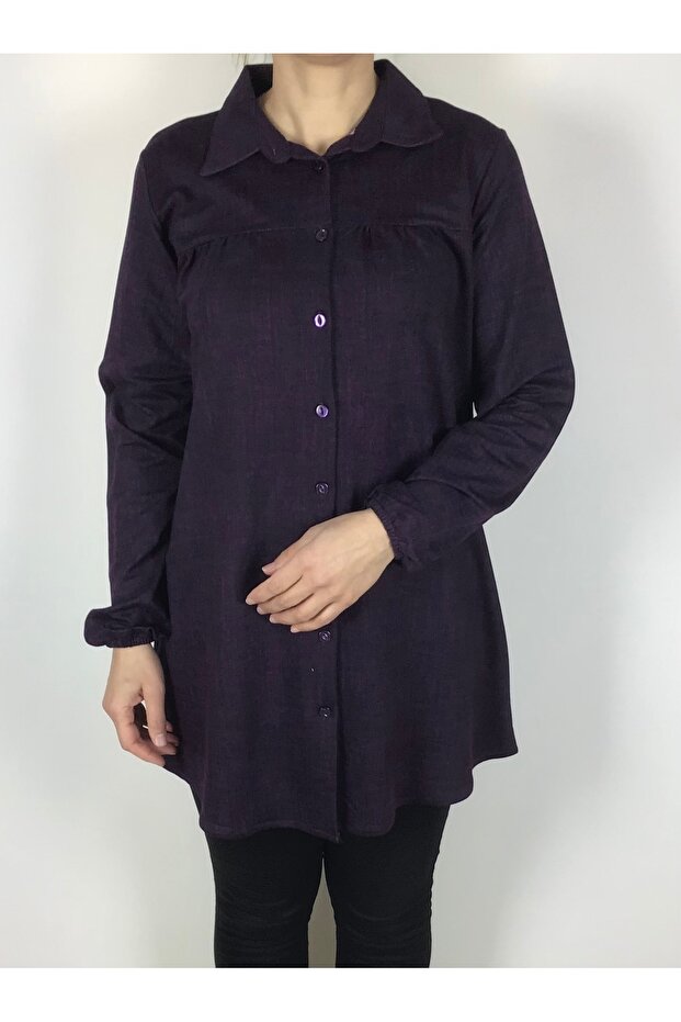 Seasonal Shirt with Elastic Sleeves and Buttons Throughout
