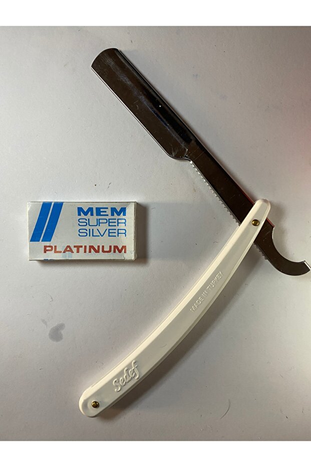 Razor and 5-pack razor - 1