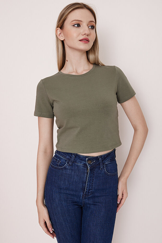 Crop Basic T-Shirt - 3