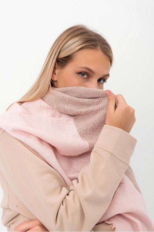 شال كتف سميك وناعم بنمط متعرج - 3