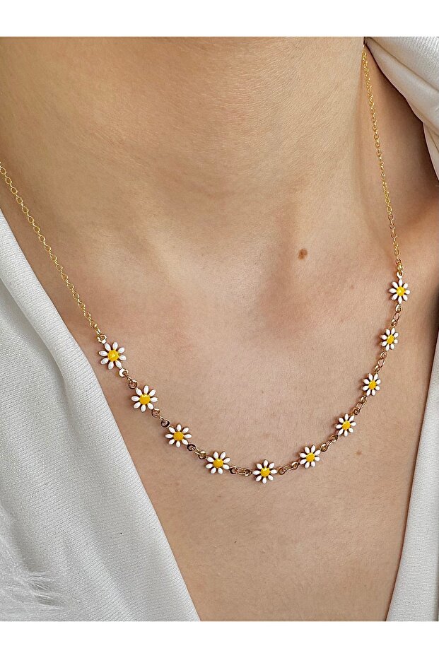 Daisy women's gold necklace