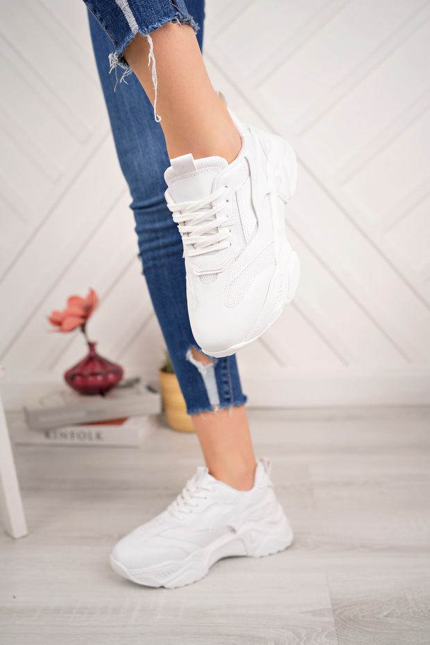 Women's White Skin High Sole Lace-Up Sports Shoes