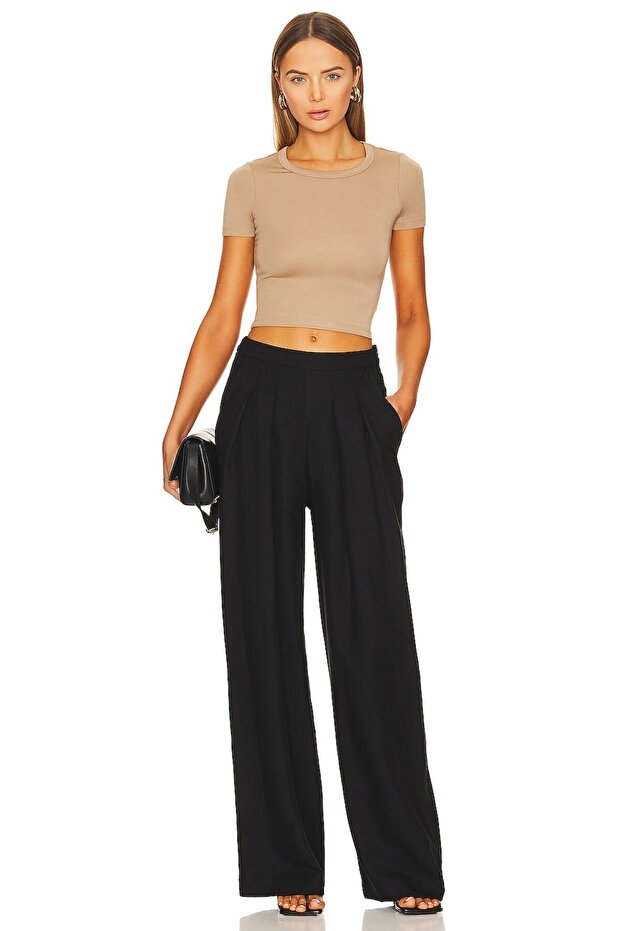 Women Beige Cycling Neck Jarse Crop Top