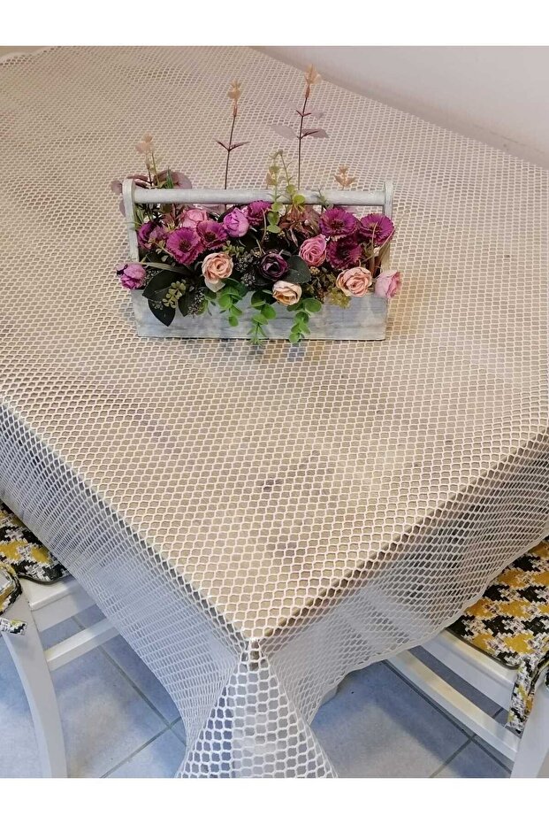 WHITE IMPORTED PVC OIL - PATTERNED REMOVABLE TABLE CLOTH