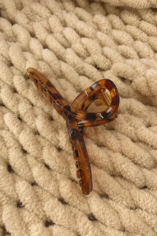 Brown Leopard Patterned Latch Buckle - 3