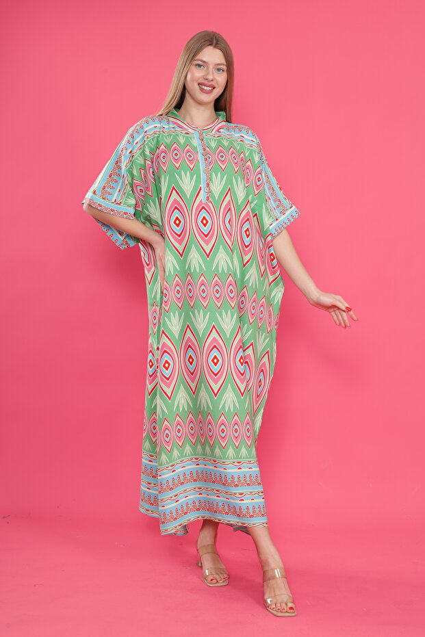 Women's large size domineering collar front placketed bat sleeve slit woven dress