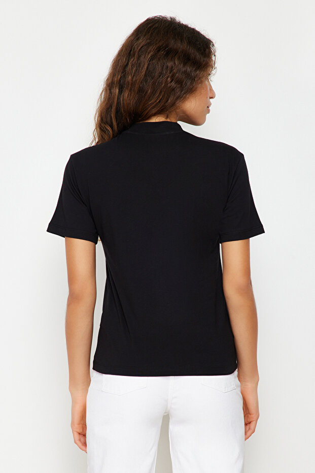Siyah %100 Pamuk Basic Regular/Normal Kalıp Dik Yaka Örme T-Shirt TWOAW20TS0096 - 6