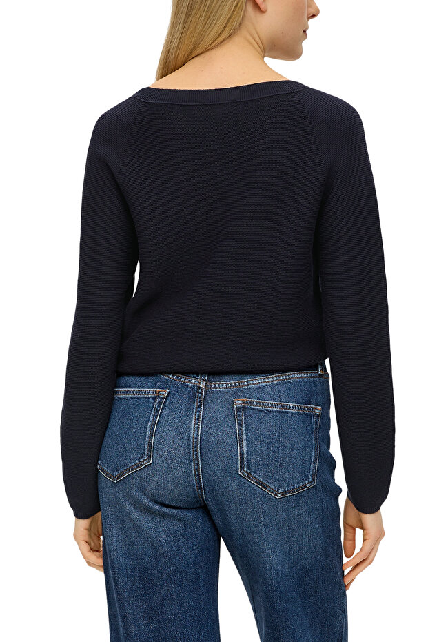 Knitted pullover - 3