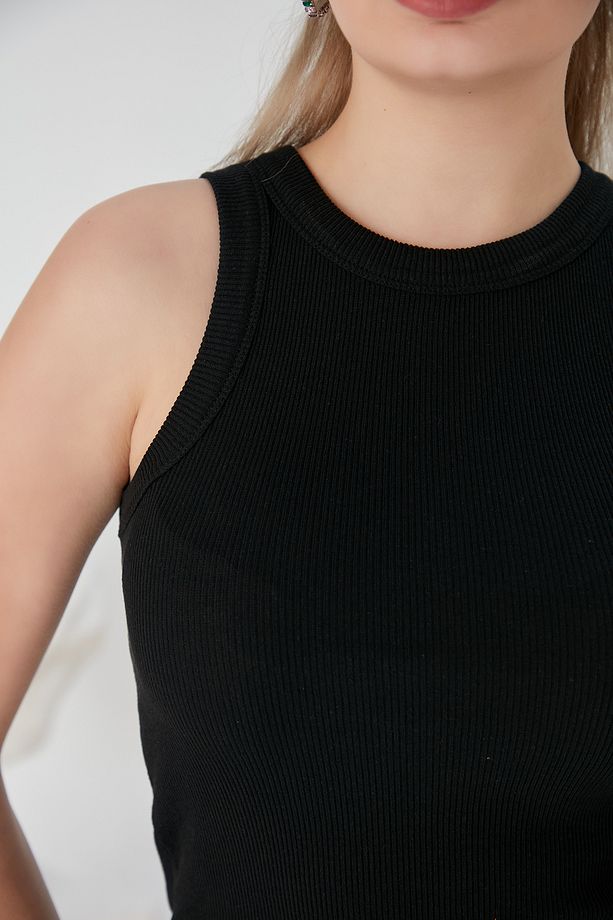 Beyaz Siyah Zargo Model 2'li Set Fitted Geniş Biyeli Halter Yaka Fitilli Esnek Örme Crop Bluz - 5