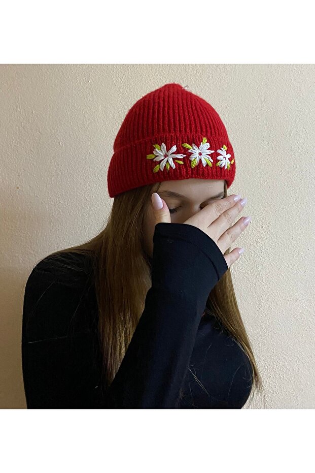 Handmade White Flower Embroidered Red Beret - Valentine's Day Gift