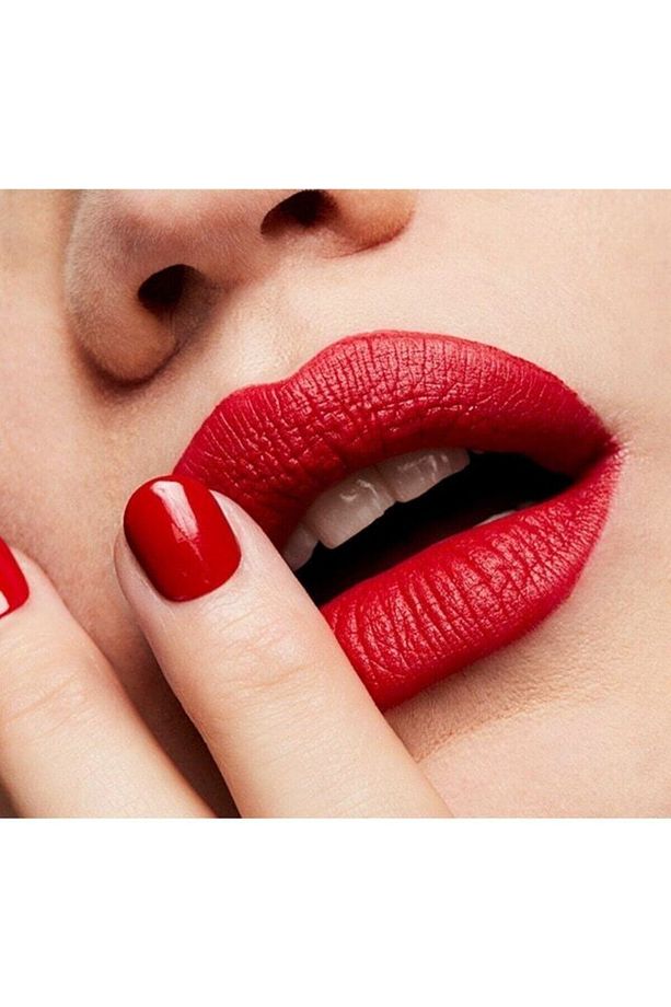 RETRO MATTE LİPSTİCK RUBY WOO LİPSTİCK 3 G DMBA129 - 5