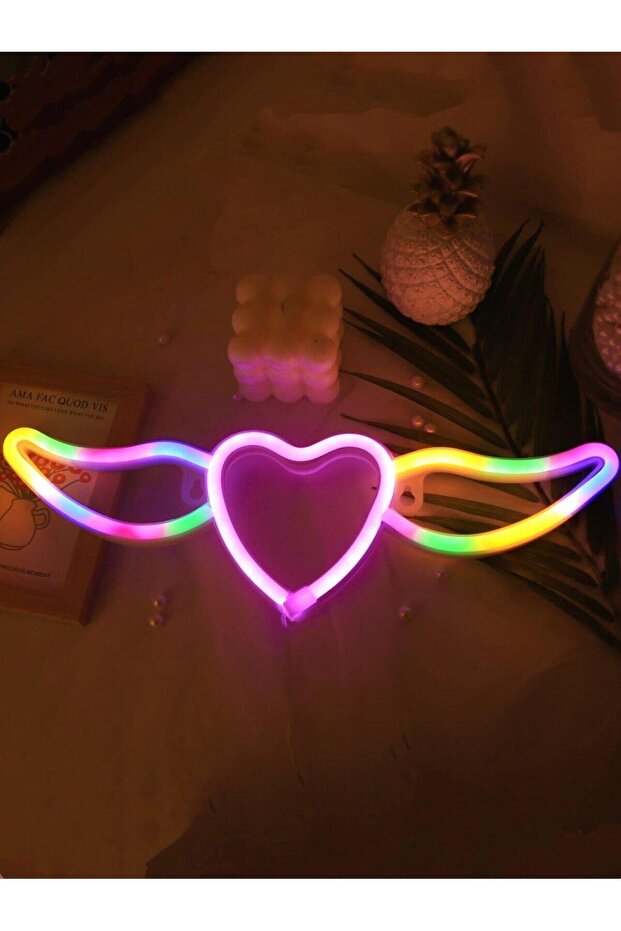 Kanatlı Kalp Neon Duvar Dekoru - 2