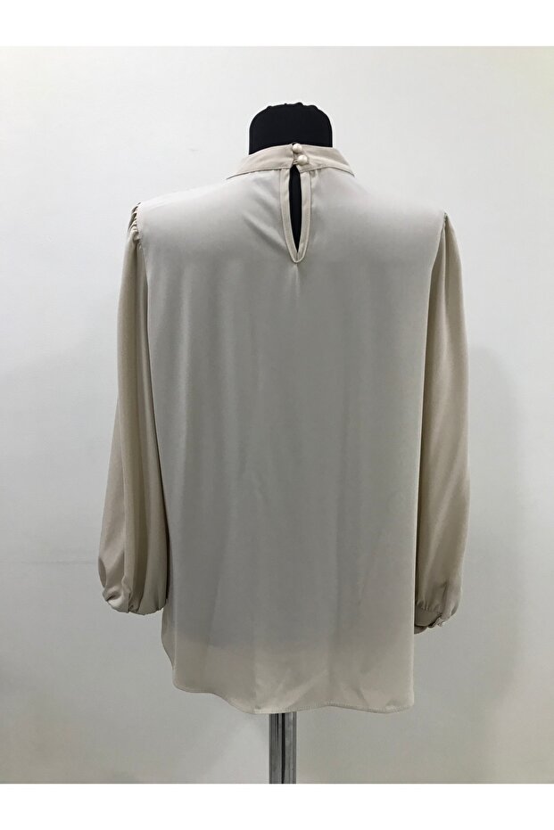 V Taş Aksesuarlı Bluz - 4