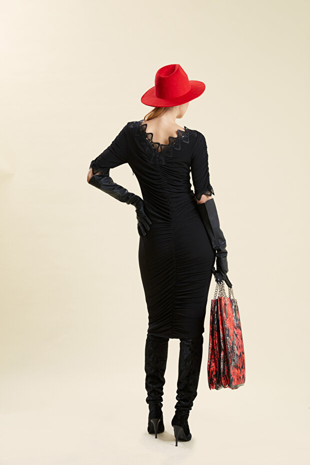 Dantel Detaylı Kısa Kol Elbise - 3