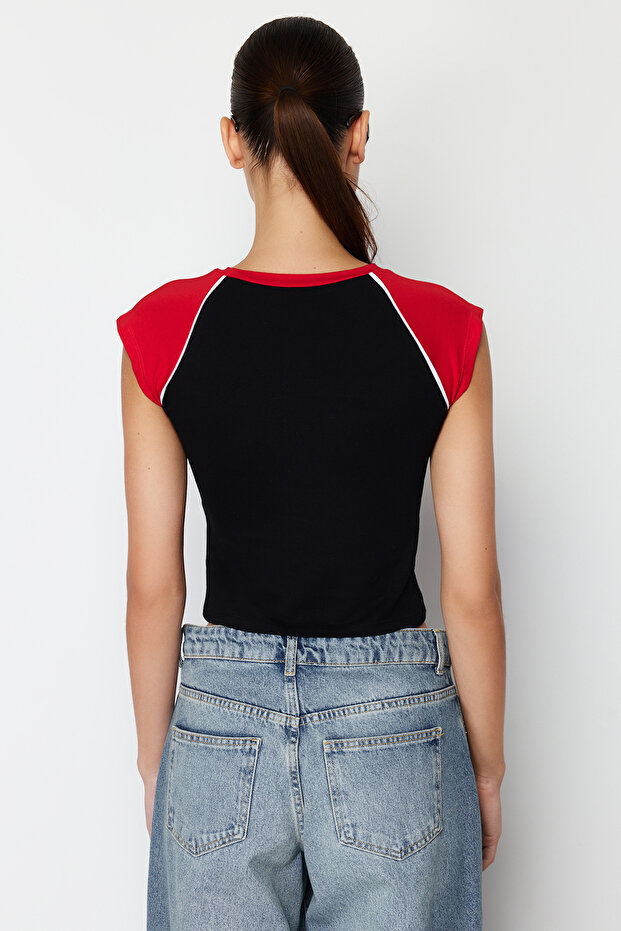 Siyah Renk Bloklu Slim Bisiklet Yaka Pamuklu Esnek Örme T-Shirt TWOSS24TS00067 - 6