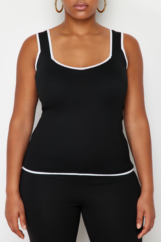 Siyah Çizgi Detaylı Kare Yaka Bodycon İnce Triko Bluz TBBSS24AF00052 - 4