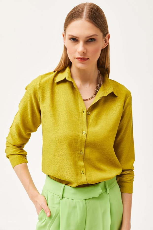 Women's Leopard Oil Green Jacquard Satin Detailed Woven Shirt GML-19001173