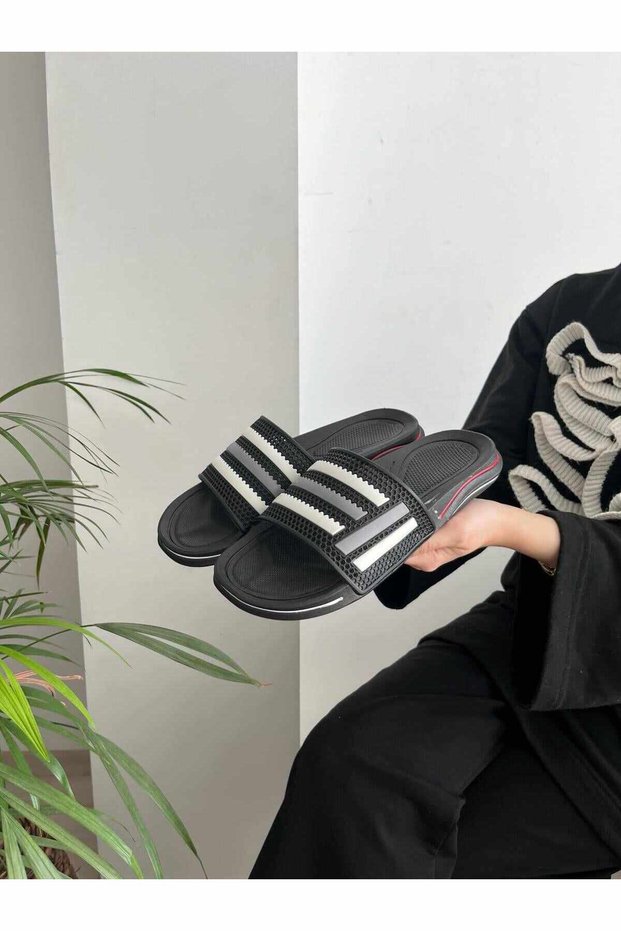 Men's Luxury Design Summer Non-Slip Sole Pool Sea Garden Bathroom Military Slippers
