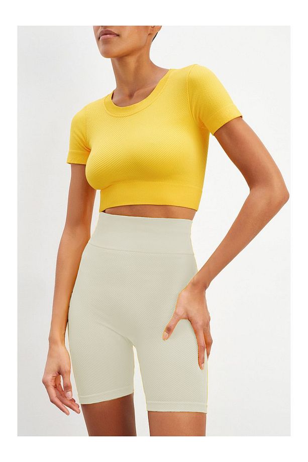 Felolin Model Dikişsiz Sporcu Şortu Örme Ve Seamless Model Ekru Renk - 5