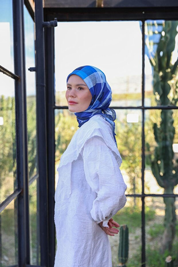 وشاح قطني رقيق بنمط الشعار - 2