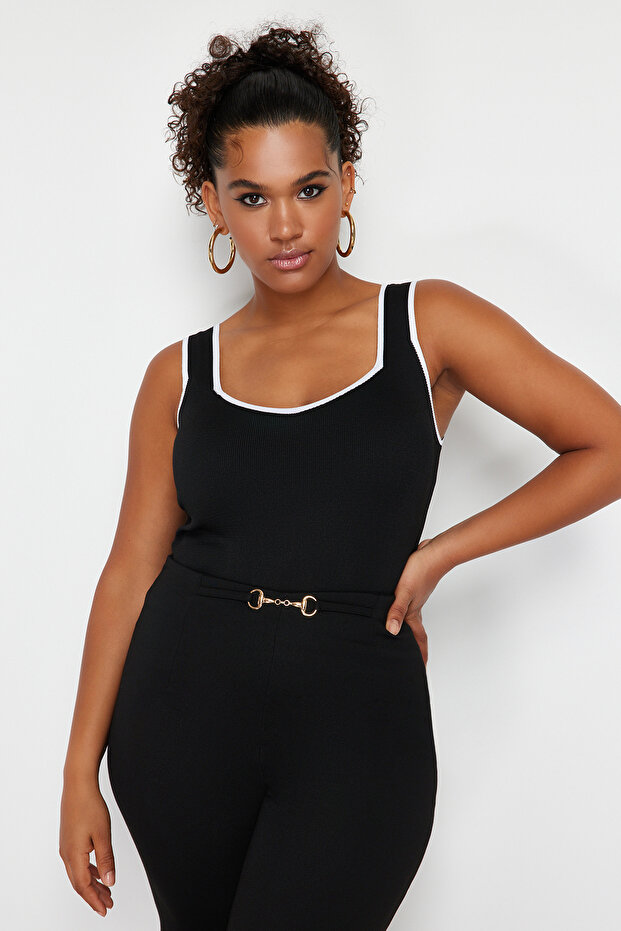 Siyah Çizgi Detaylı Kare Yaka Bodycon İnce Triko Bluz TBBSS24AF00052 - 2