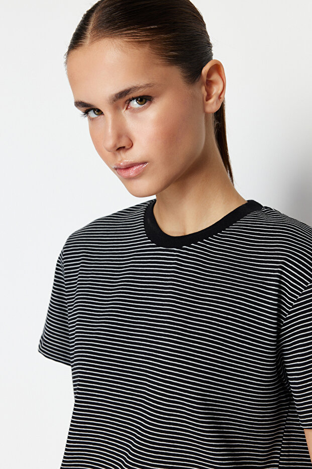 Siyah Çizgili Kalın Pamuklu Basic Regular/Normal Kalıp Örme T-Shirt TWOSS23TS00043 - 3