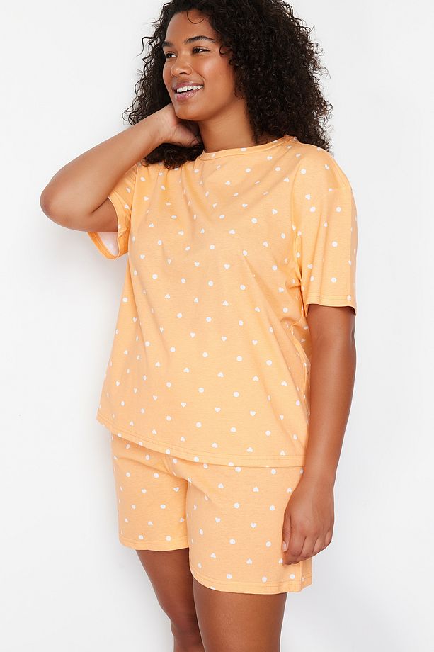 Turuncu %100 Pamuklu Puantiyeli ve Kalpli Şortlu Örme Pijama Takımı TBBSS24AI00025 - 4