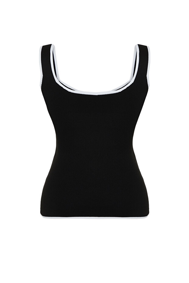 Siyah Çizgi Detaylı Kare Yaka Bodycon İnce Triko Bluz TBBSS24AF00052 - 8