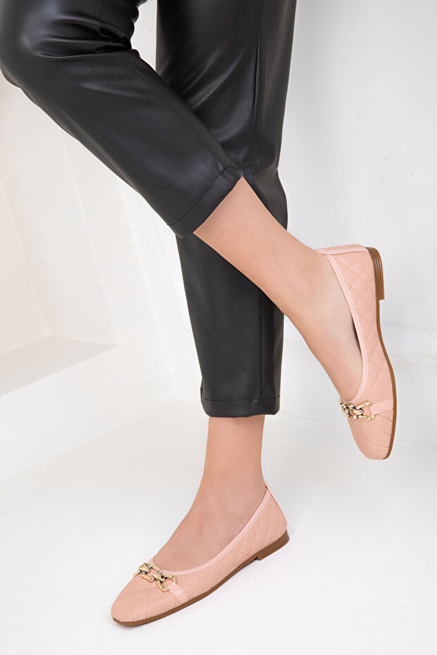 Pikowane pudrowo baleriny damskie 18841 - 1