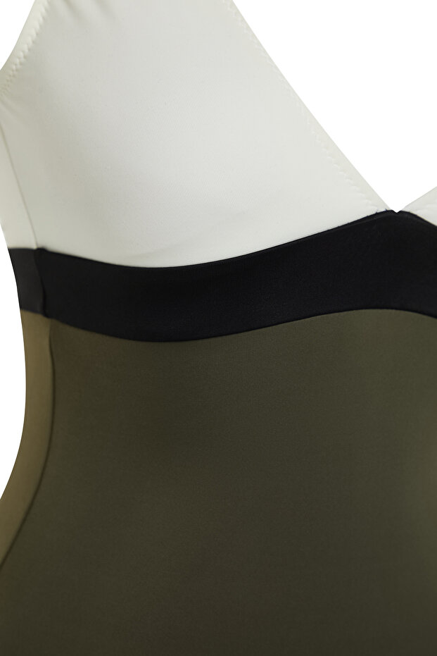 Yeşil-Beyaz V Yaka Colour Block Normal Paça Mayo TBESS21MA0376 - 7