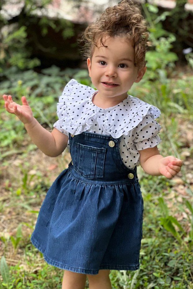 POPLIN FABRIC POINTED RUFFLED BABY COLLAR SHIRT AND GIRL'S LYCRAL JEANS GILET JEANS SALOPET SET
