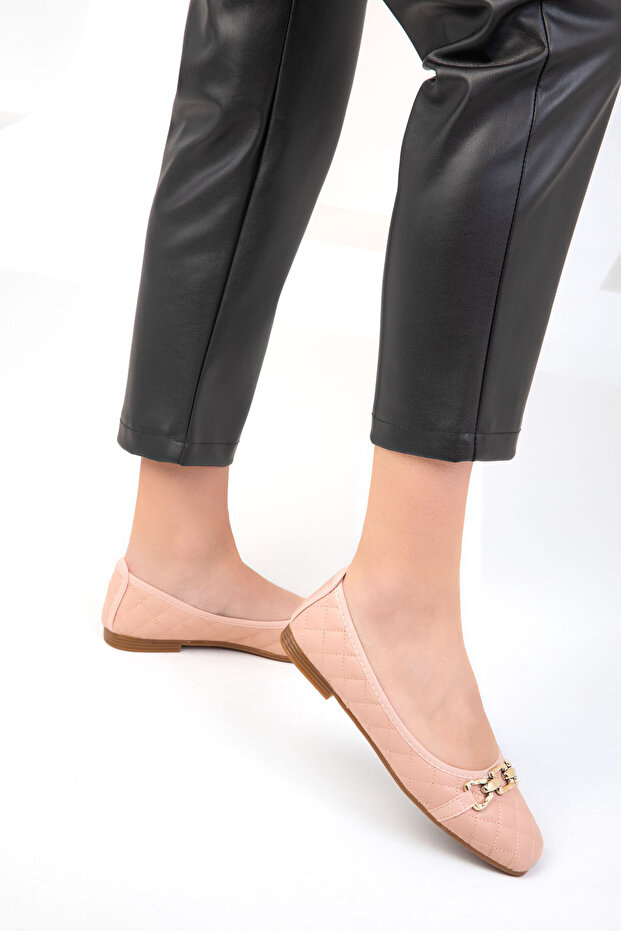 Pikowane pudrowo baleriny damskie 18841 - 2