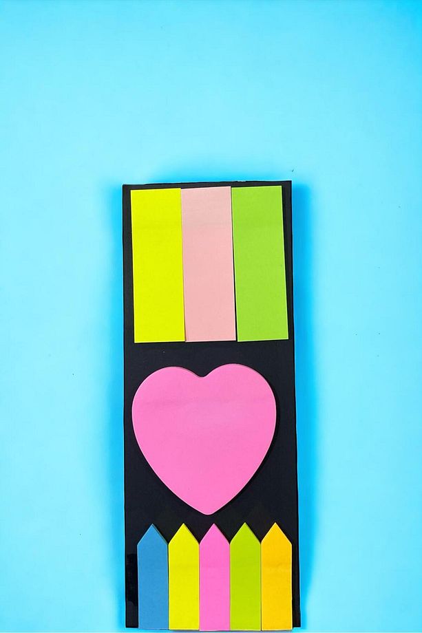 Post-it Yapışkanlı Not Kağıdı 9 renk 180'li Kalp Model - 1