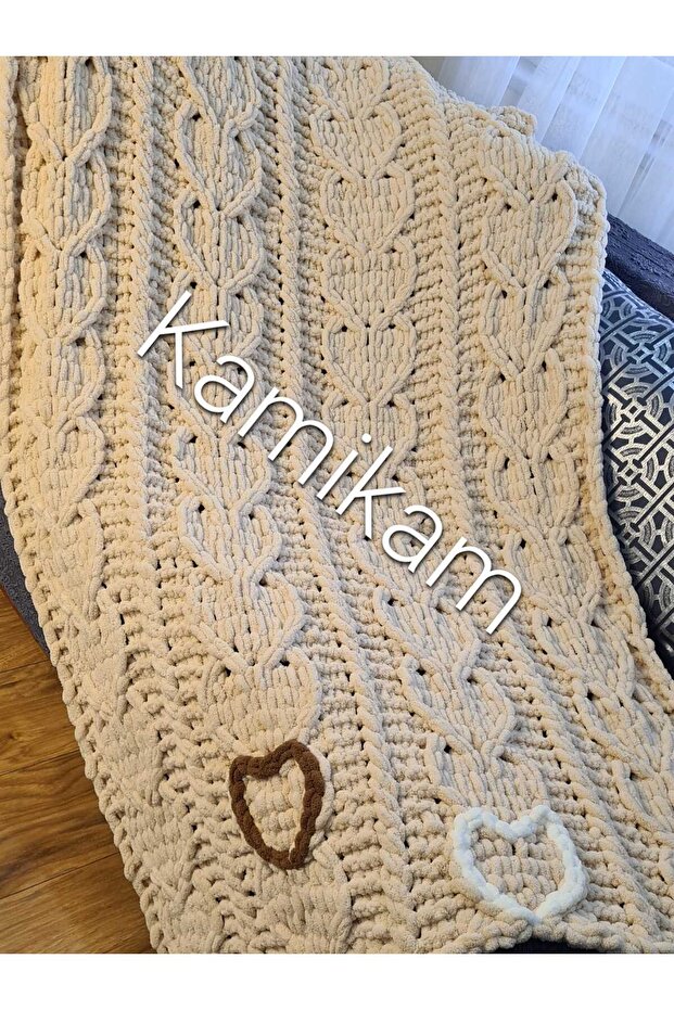 Hand knitted tv blanket, sofa shawl, gift for her lover, 14 February, Valentine's Day