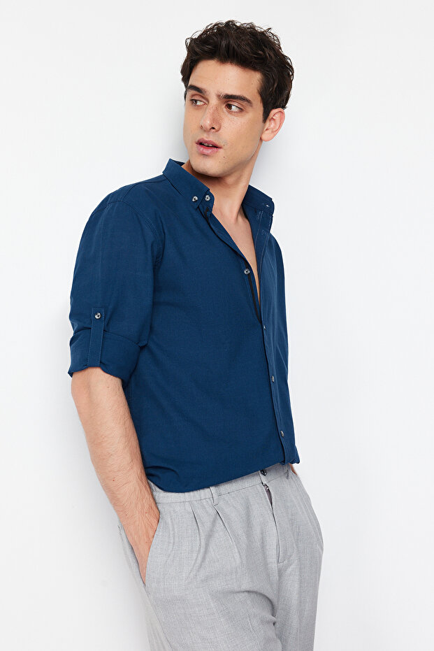Indigo Düğmeli Yaka Apoletli Slim Fit Uzun Kollu %100 Pamuklu Keten Görünümlü Gömlek TMNSS20GO0189 - 3